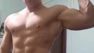 Muscular guy from Poland jumps on the Dildo