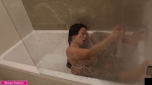 BIG TIT MILF Bathing and Cumming in Bath Melody Radford