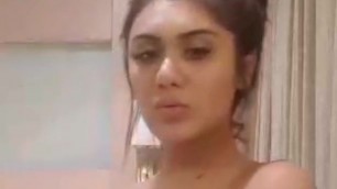 Amazing girl in shower on Periscope