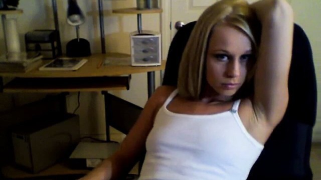 Kylie teases webcam in POV selfie session